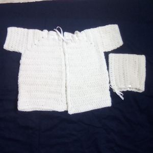 NWOT. New Born Cape with Sleeves, & Bonnet Home Made